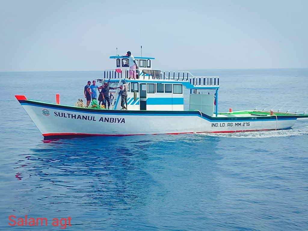 Marco deck gear for Dongwon purse seiner - FiskerForum